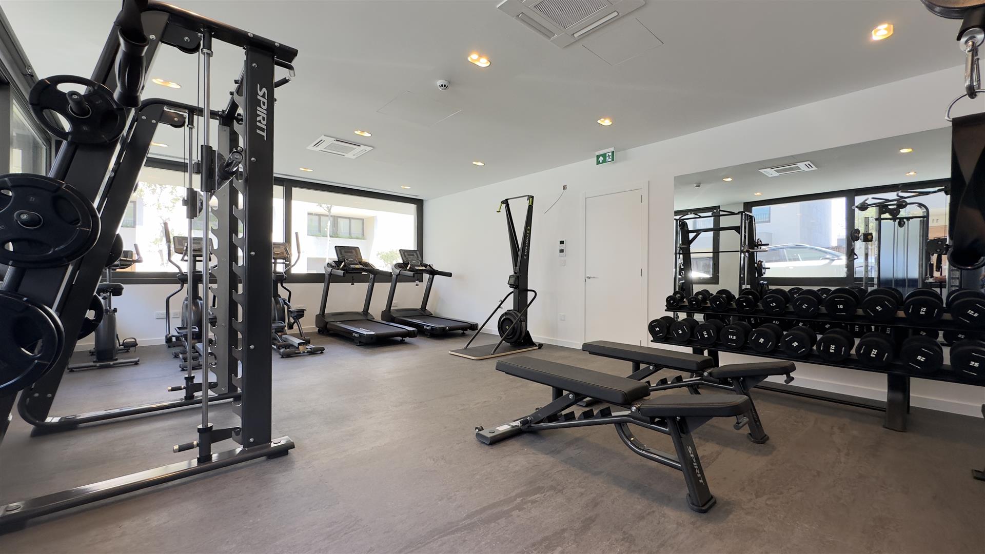 Image of House - 5 Bedrooms - 6 Bathrooms for Sale in North Gorge-Gibraltar, Image 16